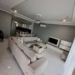 Gili & Delo Luxury Apartments-νear Airport Valjiosi