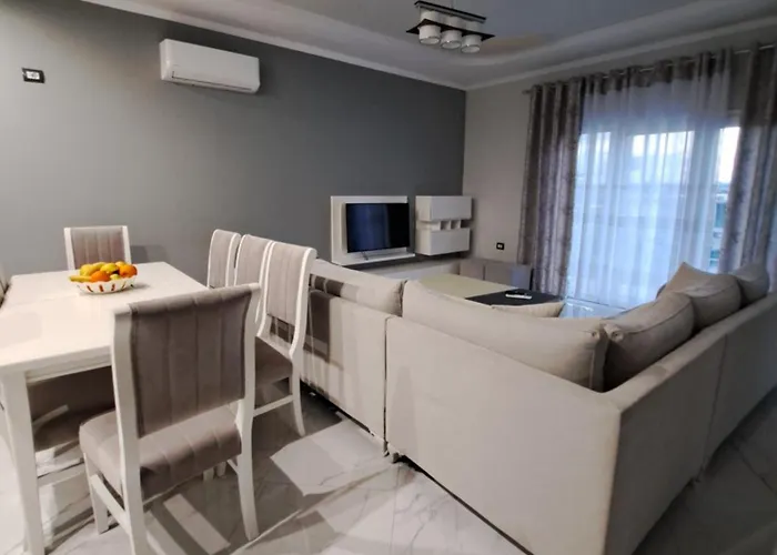 Gili & Delo Luxury * Valjiosi