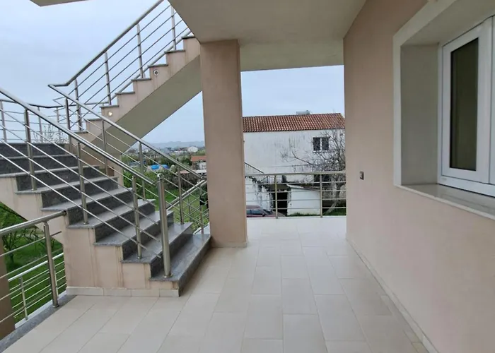 Сasa de vacaciones Gili & Delo Luxury Valjiosi