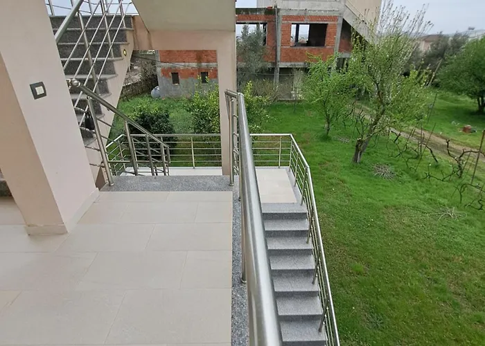 Gili & Delo Luxury * Valjiosi